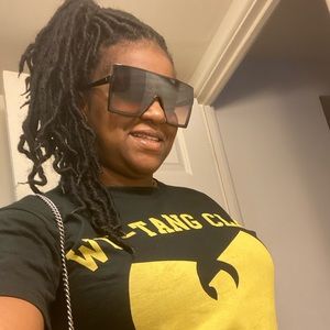 Meet your Posher, Niema